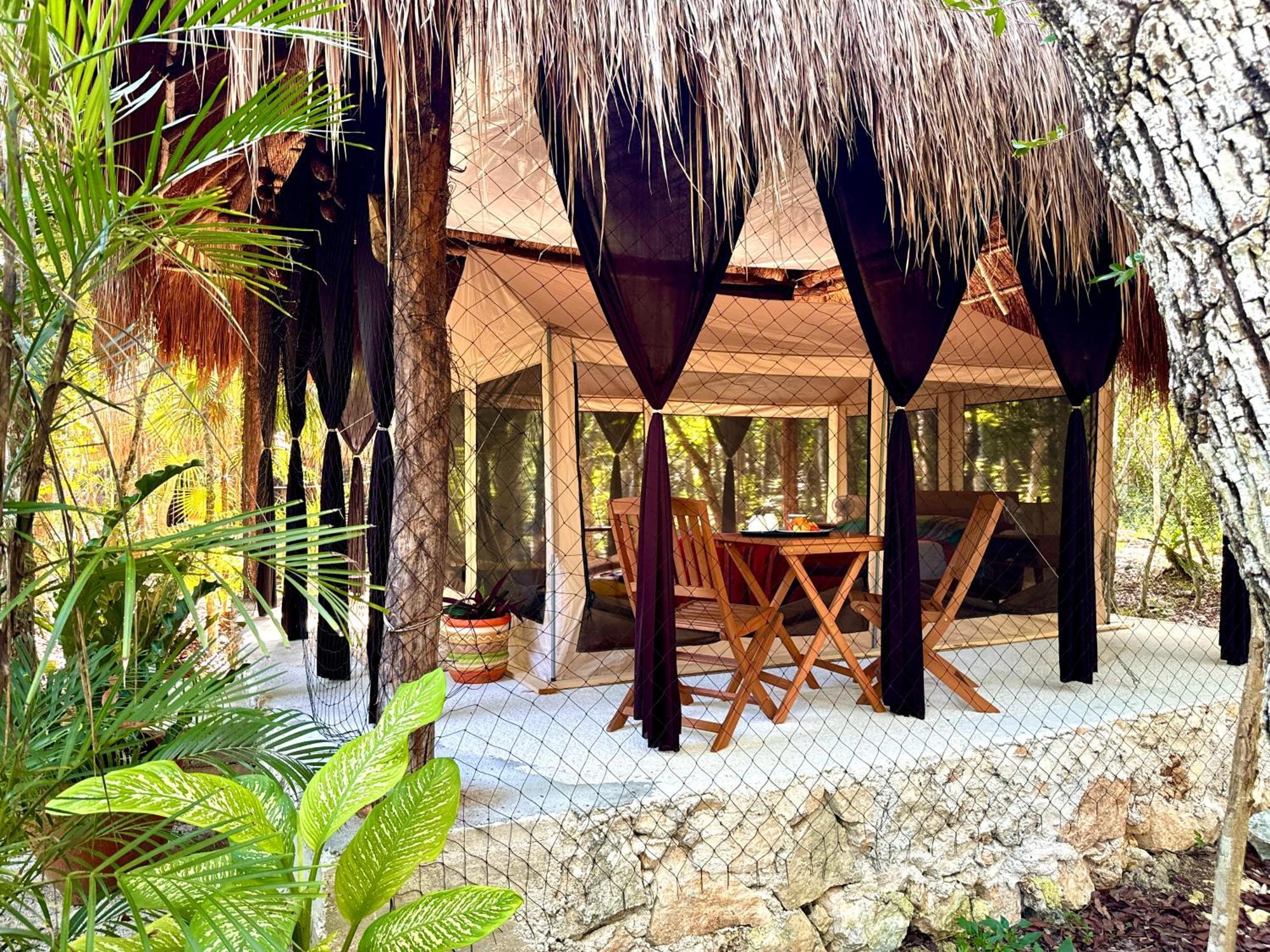 Готель Glamping Bunga Lotus Тулум Екстер'єр фото
