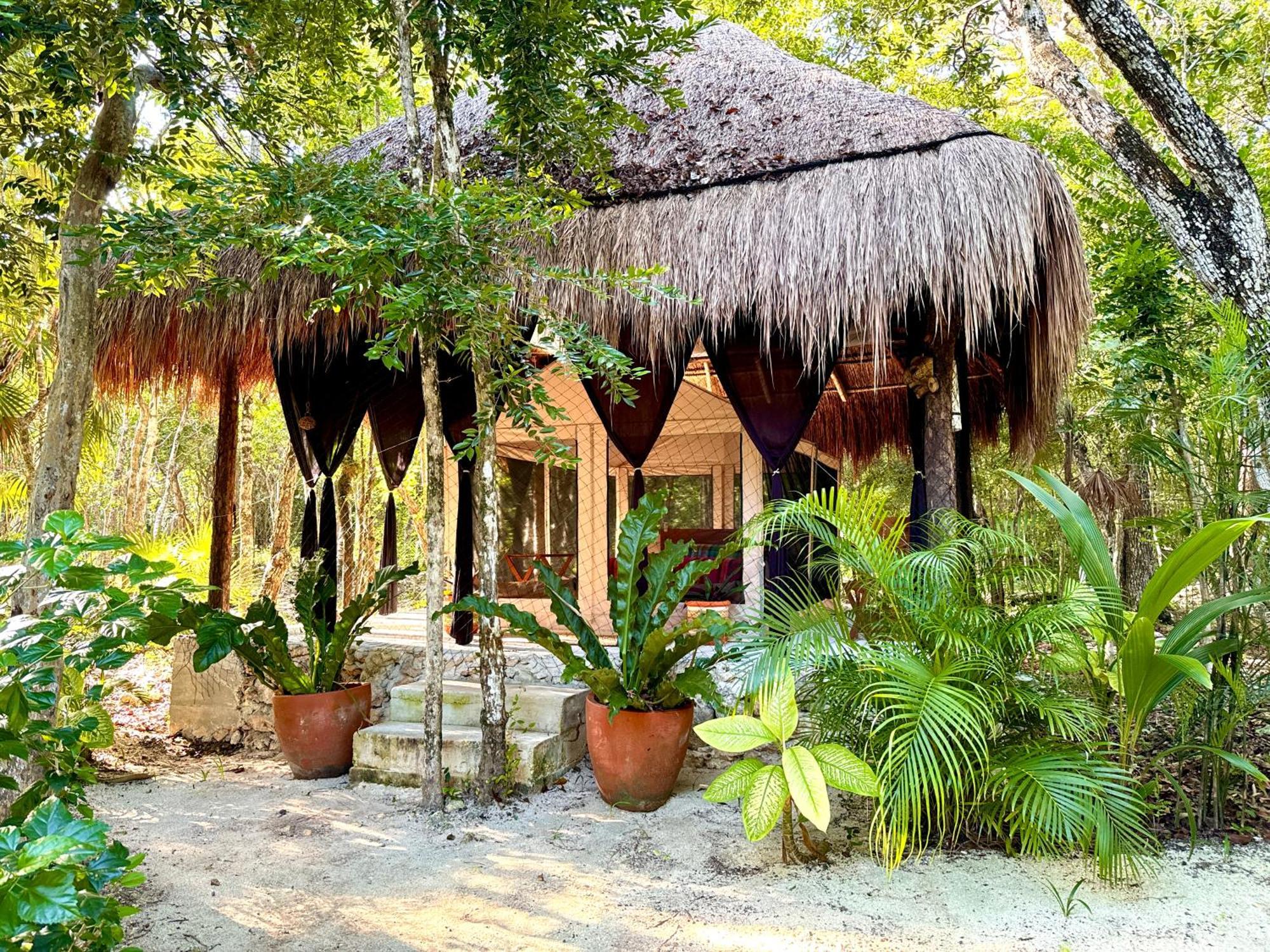 Готель Glamping Bunga Lotus Тулум Екстер'єр фото