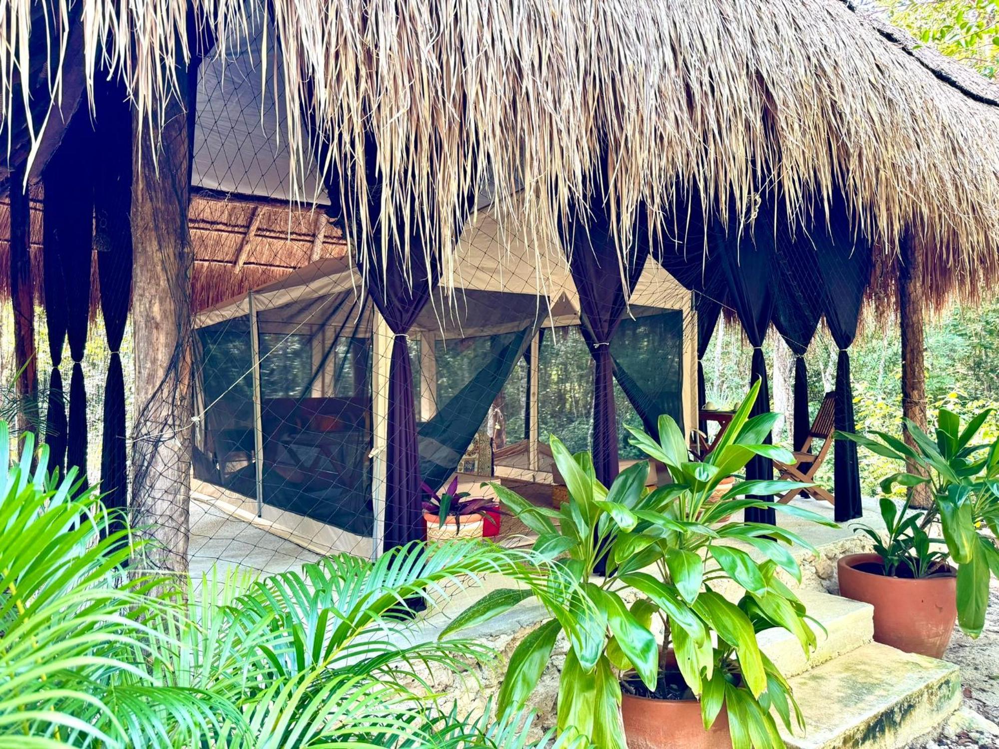Готель Glamping Bunga Lotus Тулум Екстер'єр фото