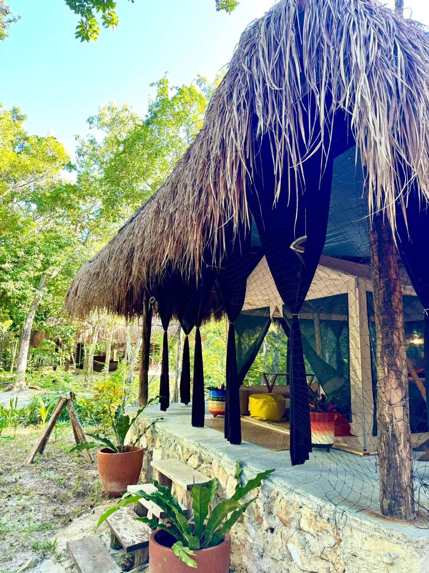 Готель Glamping Bunga Lotus Тулум Екстер'єр фото